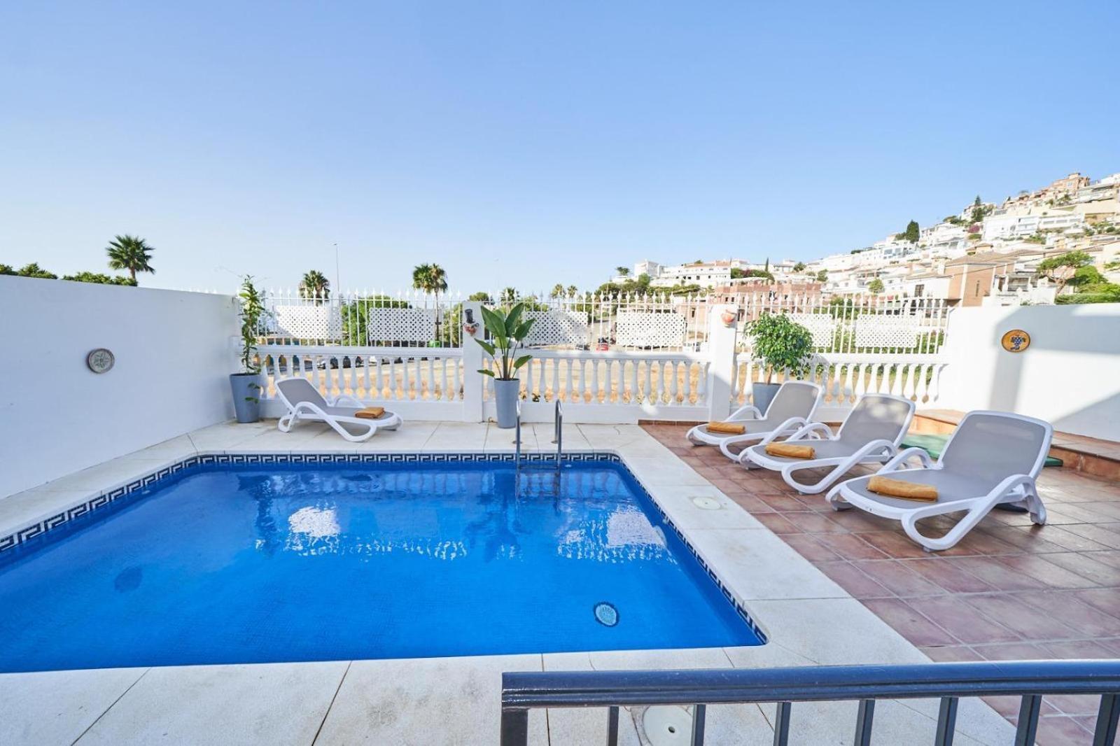 Pura - Private Jacuzzi & Heated Pool Semesterbostad Nerja