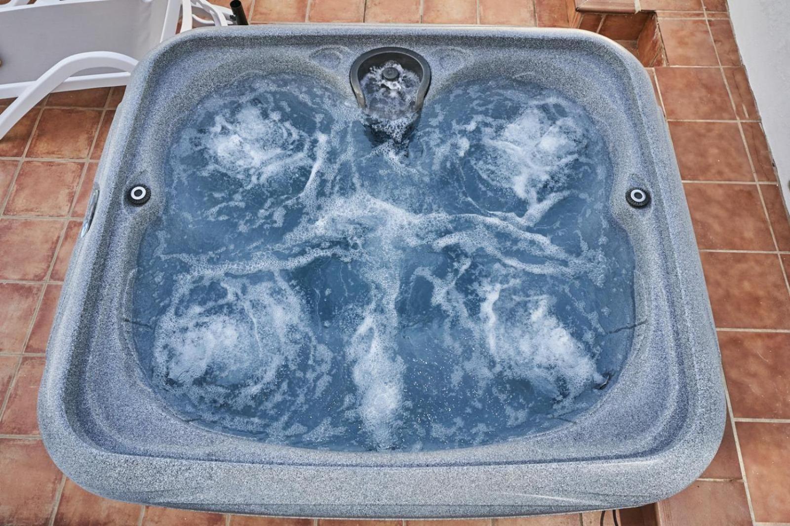 Pura - Private Jacuzzi & Heated Pool Semesterbostad *