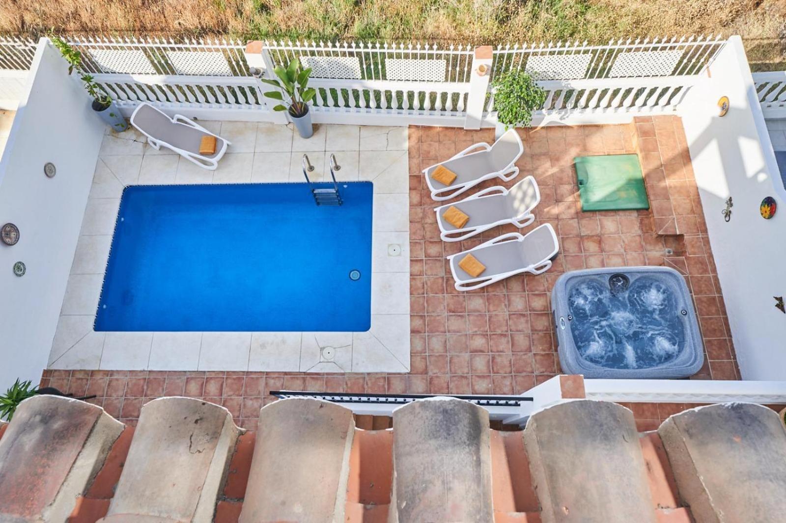 Semesterbostad Pura - Private Jacuzzi & Heated Pool Nerja