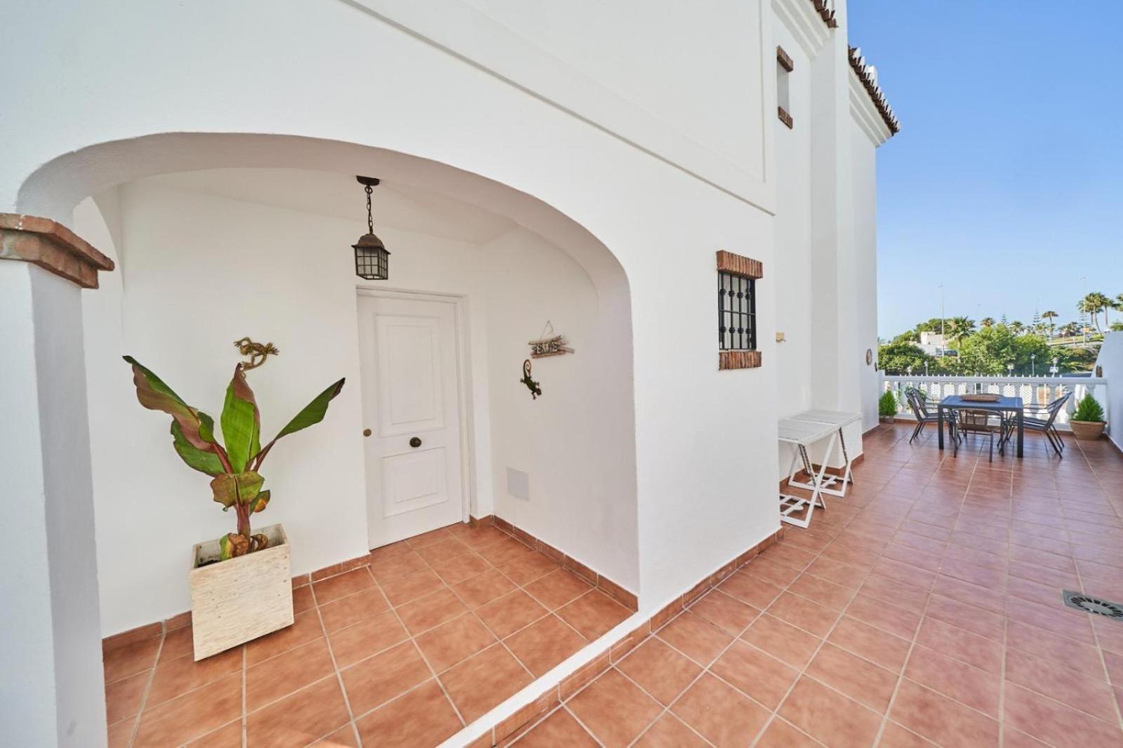 Semesterbostad Pura - Private Jacuzzi & Heated Pool