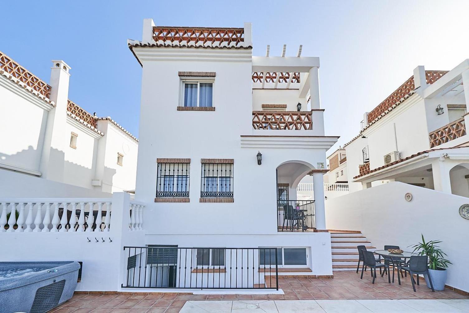 Pura - Private Jacuzzi & Heated Pool Semesterbostad *