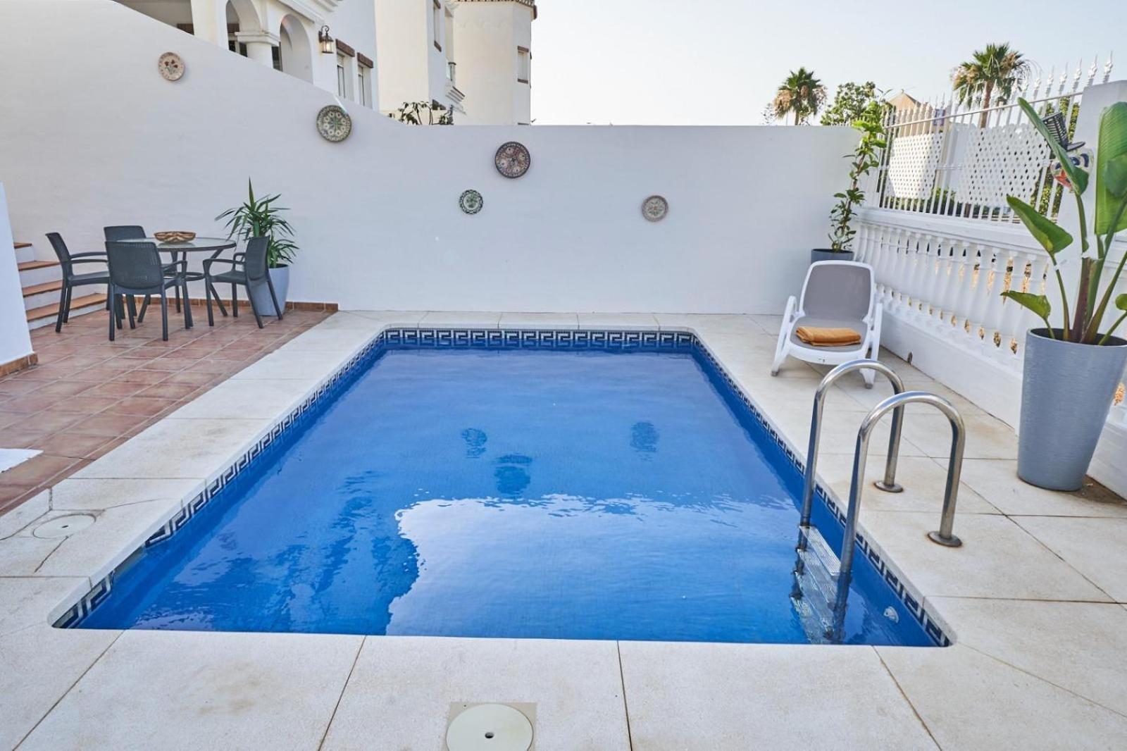 Pura - Private Jacuzzi & Heated Pool Semesterbostad